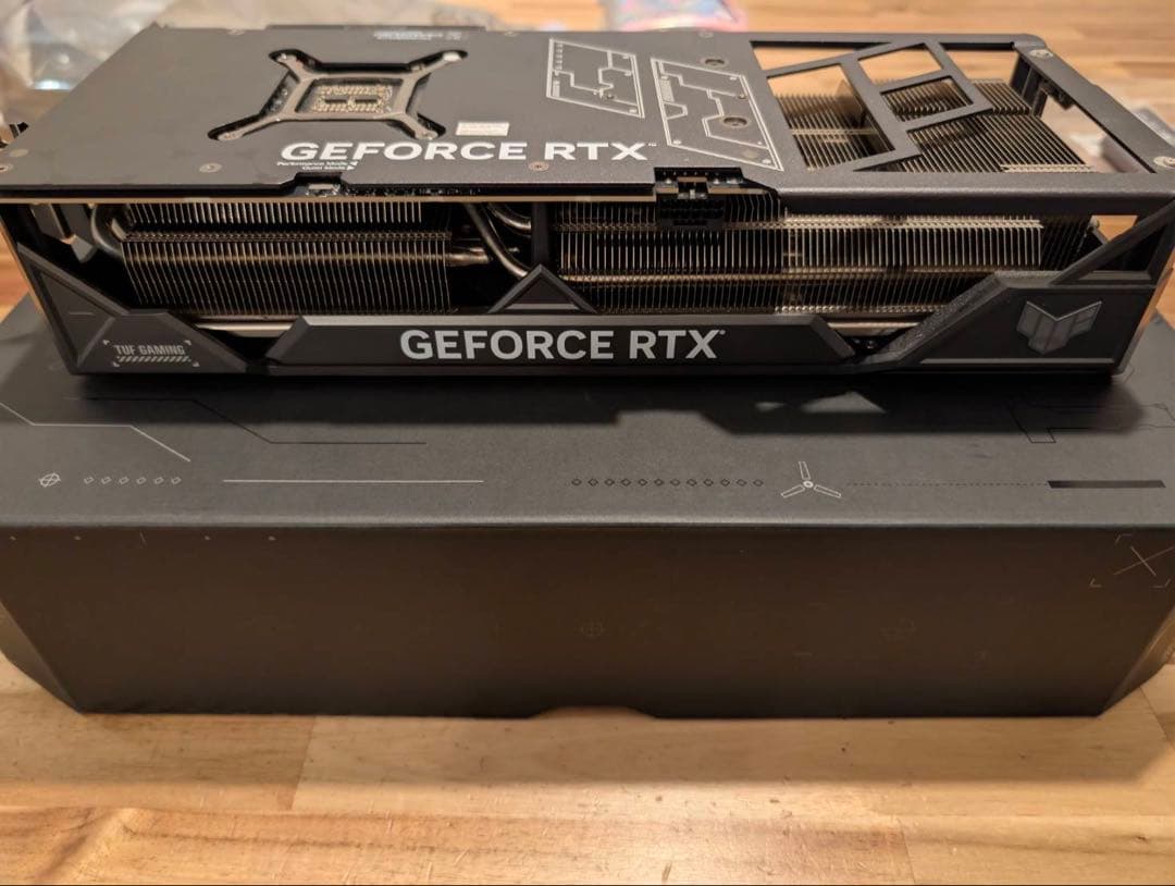 グラフィックボード・グラボ・ビデオカード ASUS TUF GAMING GEFORCE RTX 4080