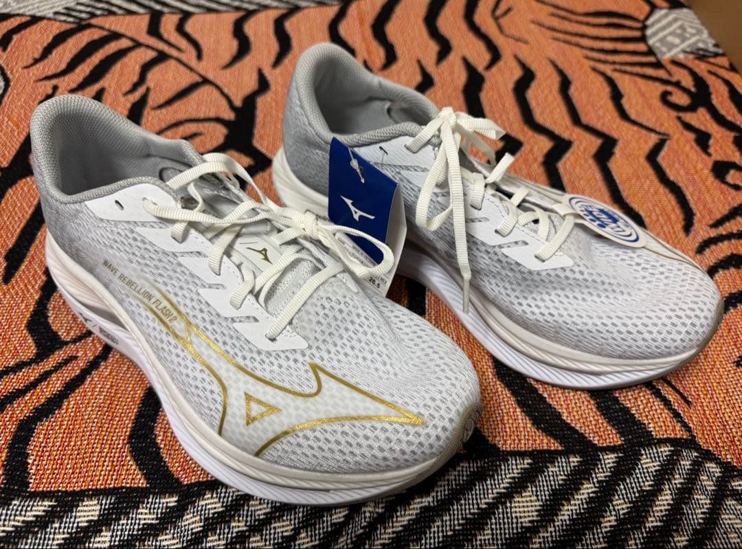 新品 ミズノ ウェーブリベリオンフラッシュ2 Wide 26.5