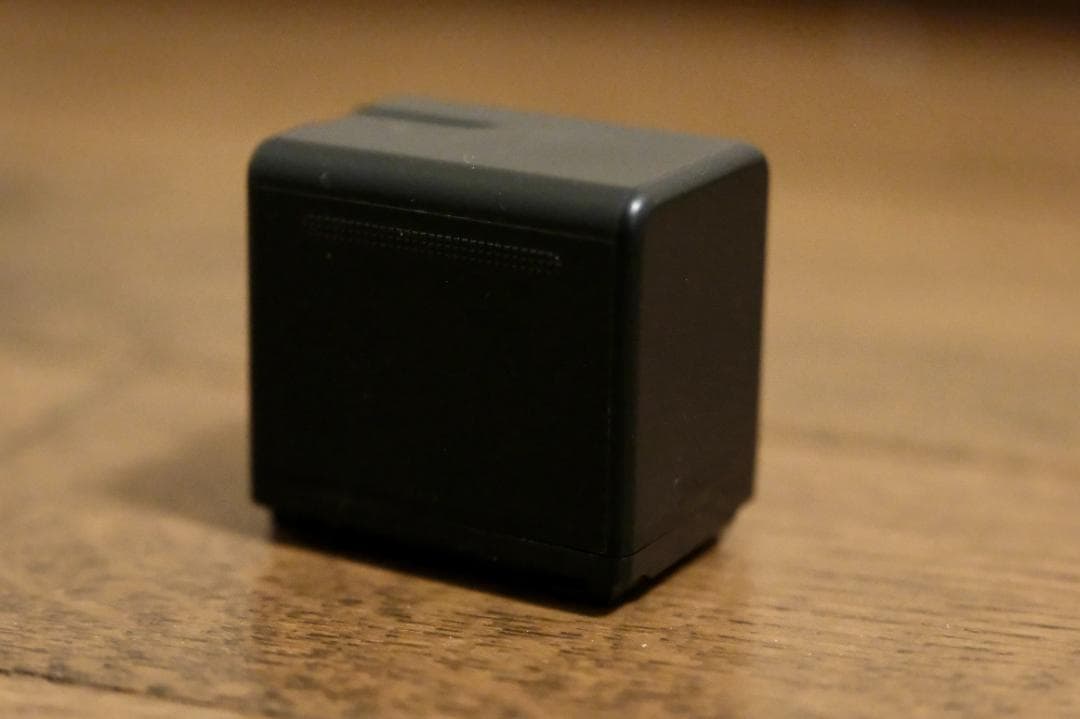 Panasonic 最新ビデオカメラHC-VX2MS、箱付属品、大容量バッテリー