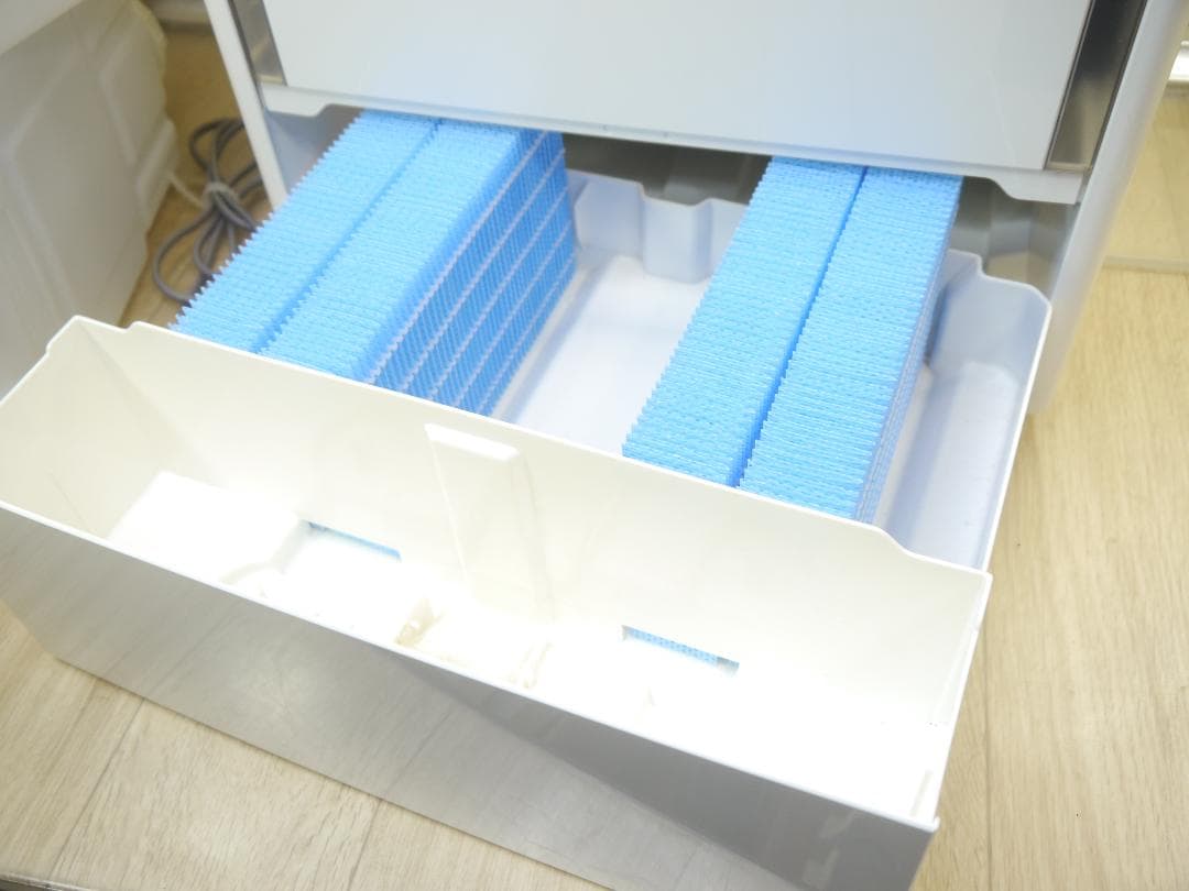 送料無料>>フィルター新品同様❤ダイニチ 加湿器 HD-243 ハイブリッド
