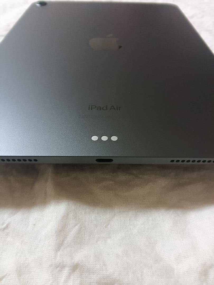 ほぼ未使用 iPad Air 第5世代M1 バッテリー100%