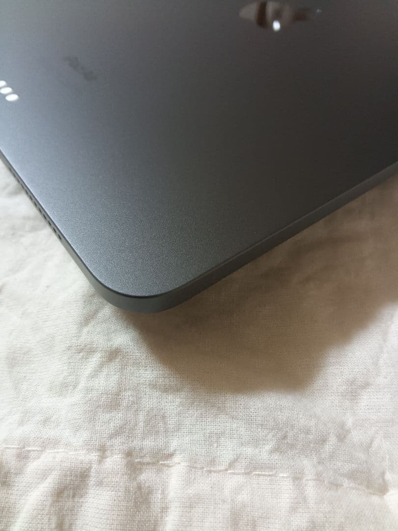 ほぼ未使用 iPad Air 第5世代M1 バッテリー100%