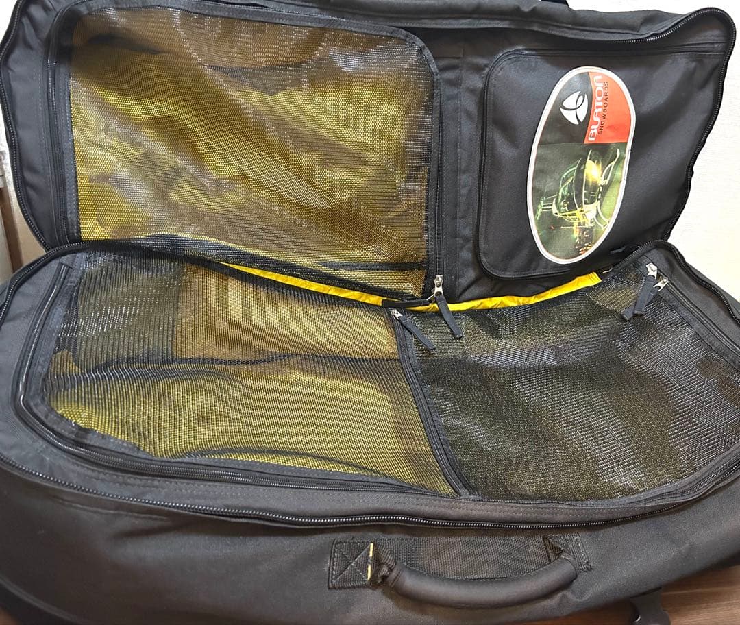 美品BURTON スノーボードキャリーケース