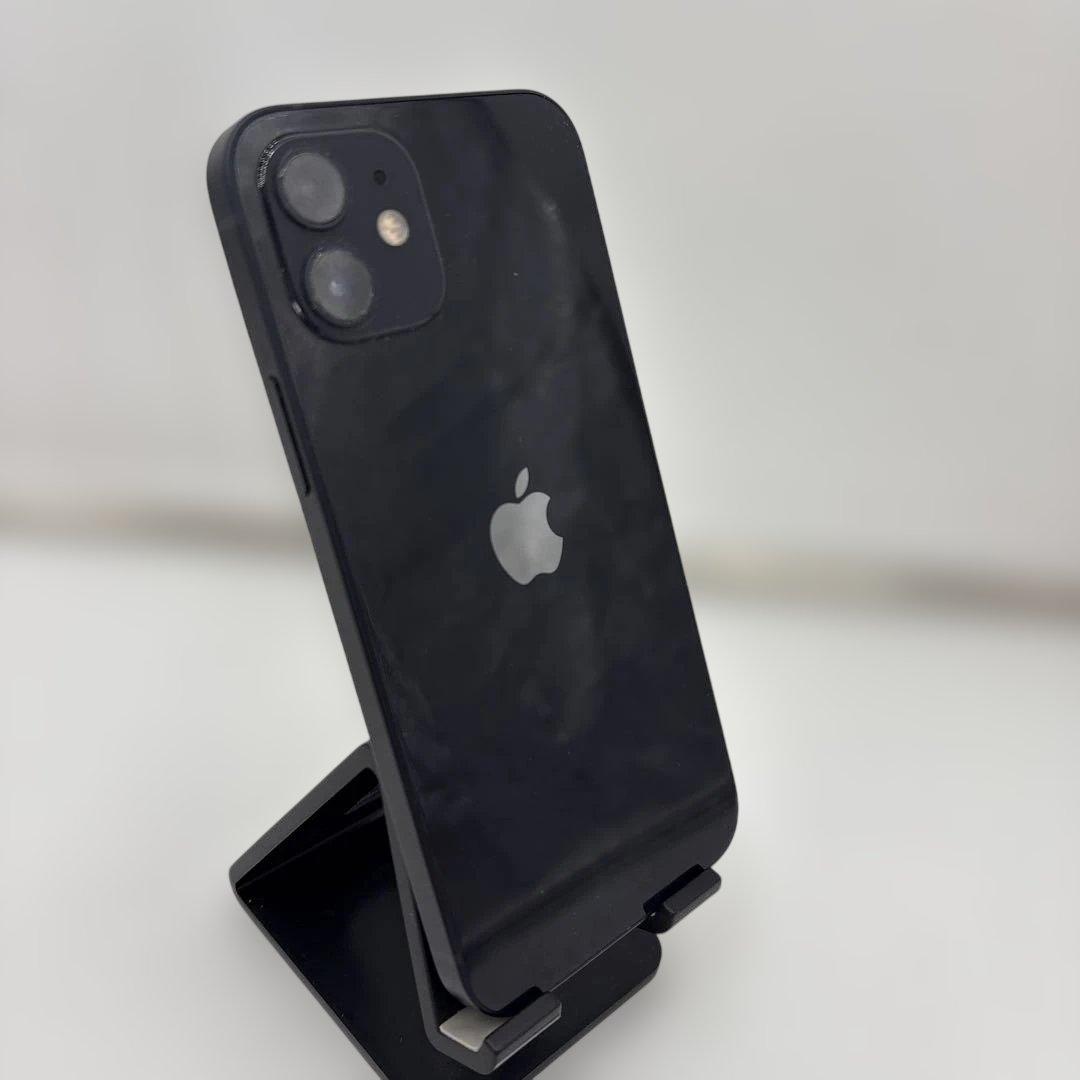 超美品　iPhone 12 128GB