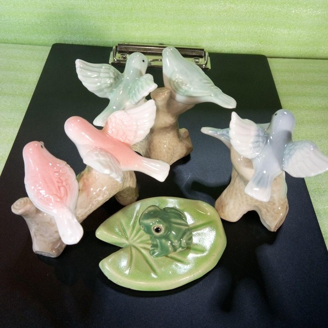 ニャオ　鳩と思われる置物3個とカエルの置物1個　4個セット