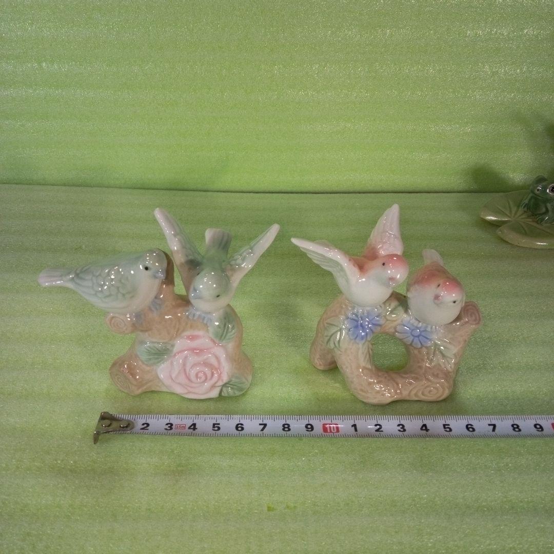 ニャオ　鳩と思われる置物3個とカエルの置物1個　4個セット