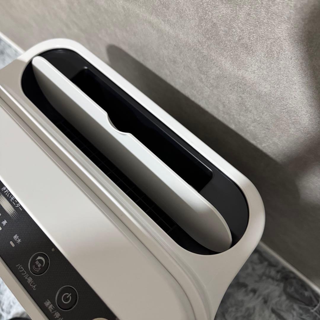 【✨美品✨2023年製】SHARP 加湿空気清浄機　KC-R50-W