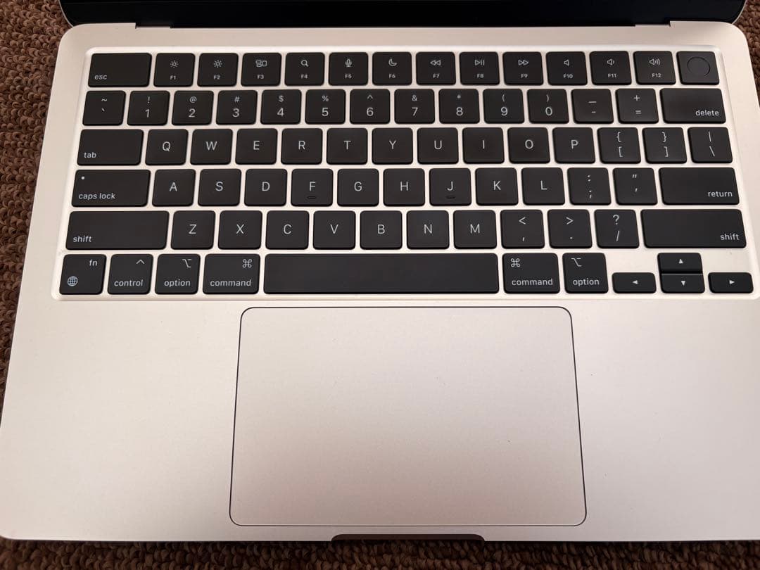 【最終値下げ】MacBook Air (M2, 2022) 16GB