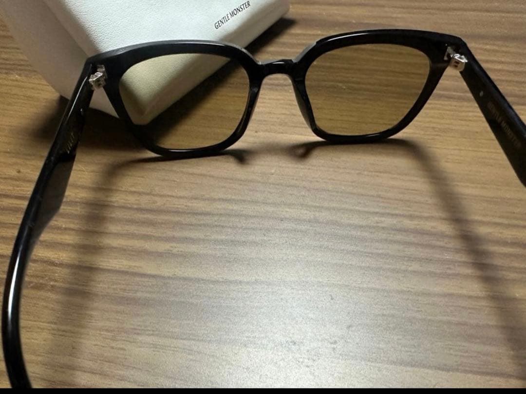 GENTLE MONSTER ブラック サングラス ケース付き