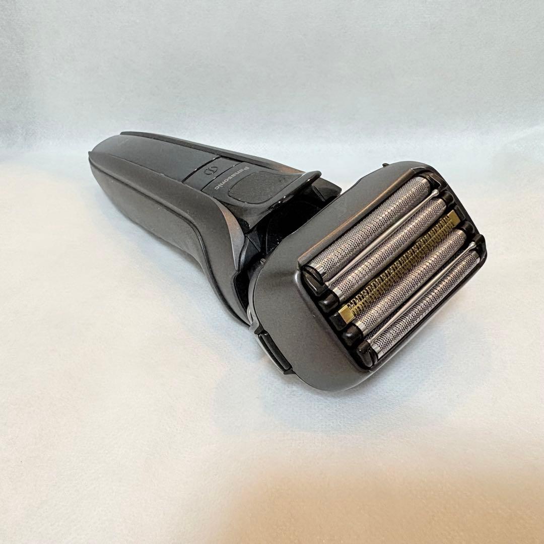 PanasonicラムダッシュPRO5 5枚刃電気シェーバー ES-LV7W-K