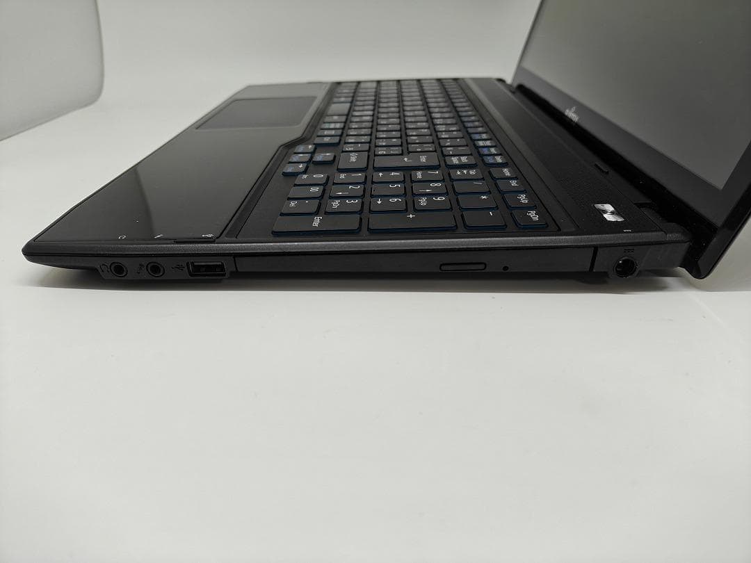 【FUJITSU】爆速 Core i7/新品SSD128GB 16GB D12