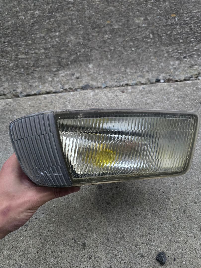 g50 プレジデント フォグランプ