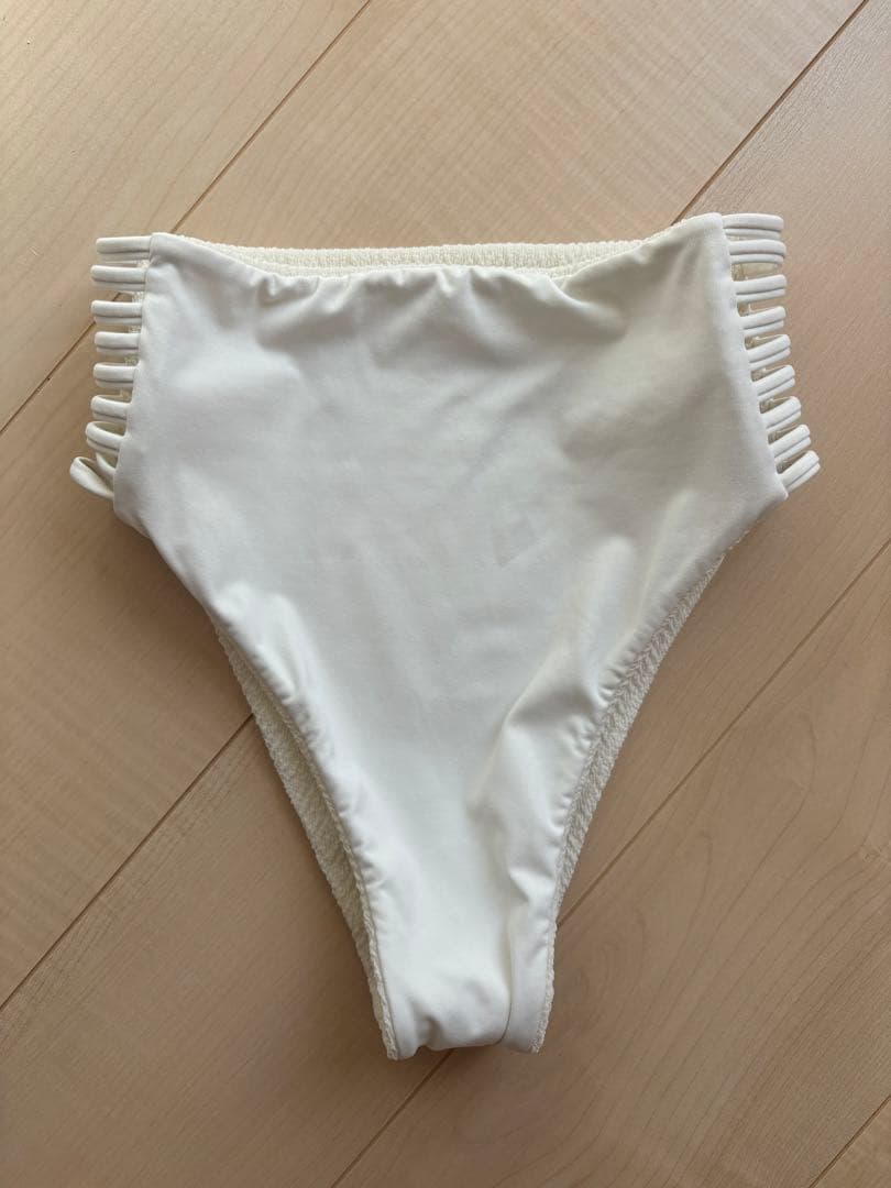 alexiastam ボトム