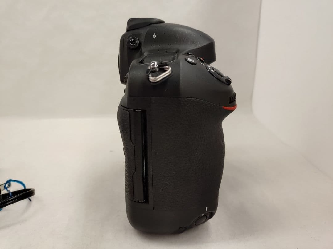 Nikon D4 デジタル一眼レフカメラ 本体