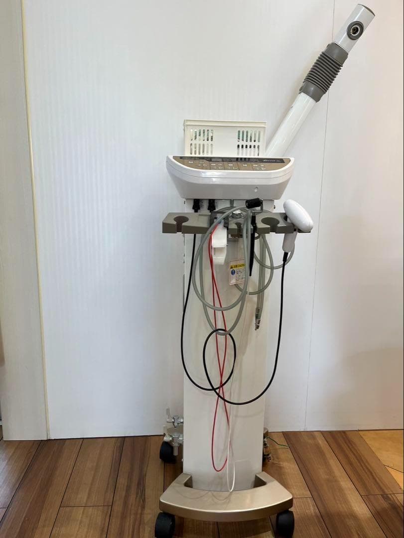 美品　タカラベルモント エトロワヴァン ノーブル BM-FT401N 複合美顔器