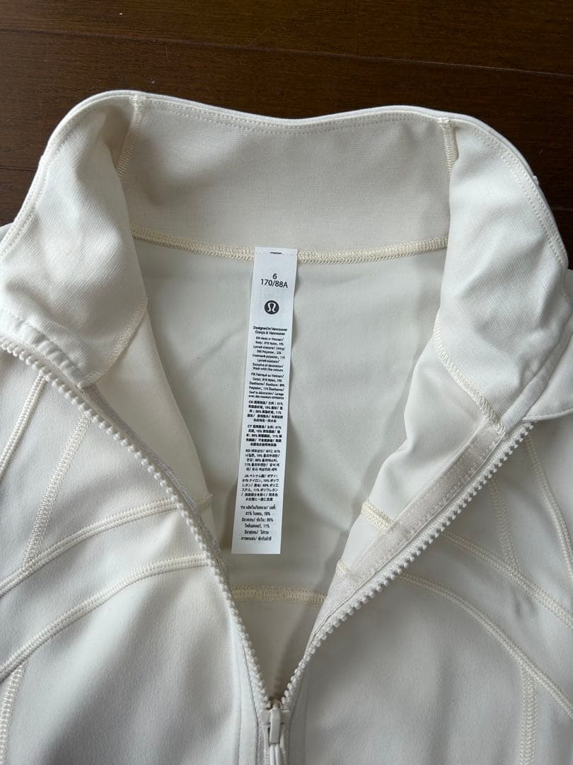 lululemon Define ジャケット　Nulu