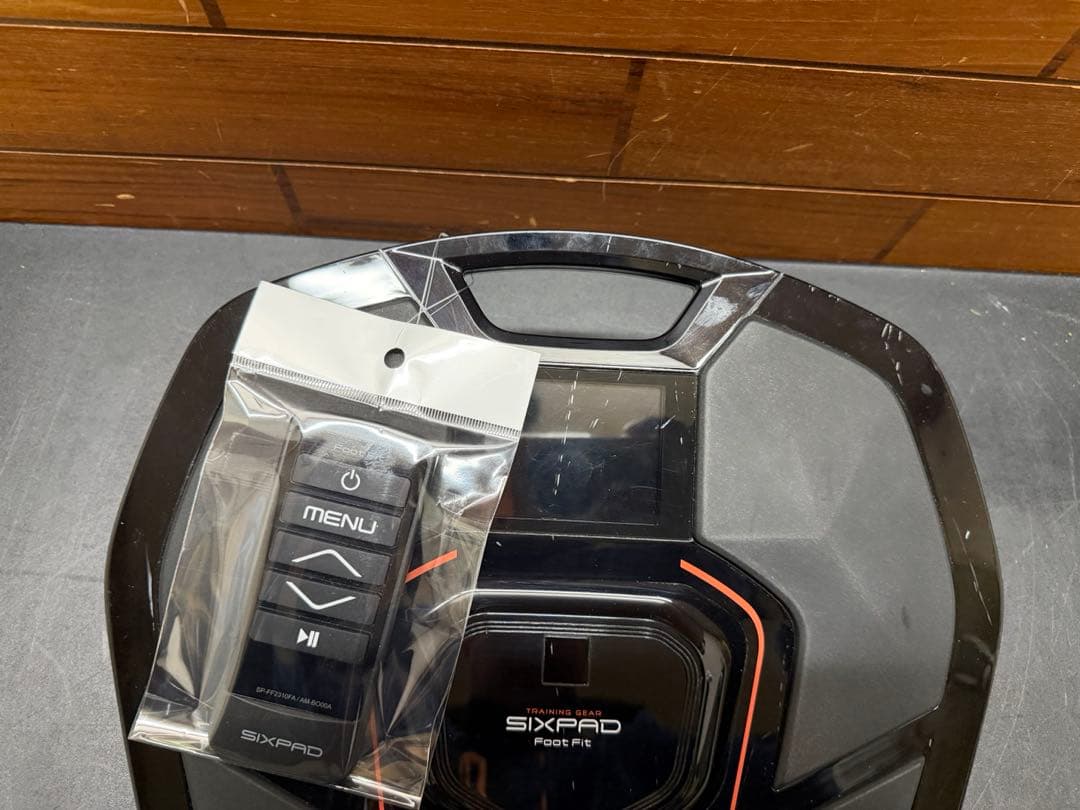 SIXPAD Foot Fit 2 SP-FF2310FA　フットフィット２