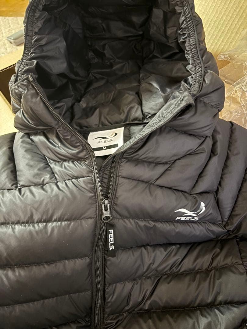 FEELS 上杉柊平 ブラック ダウンジャケット Mサイズ
