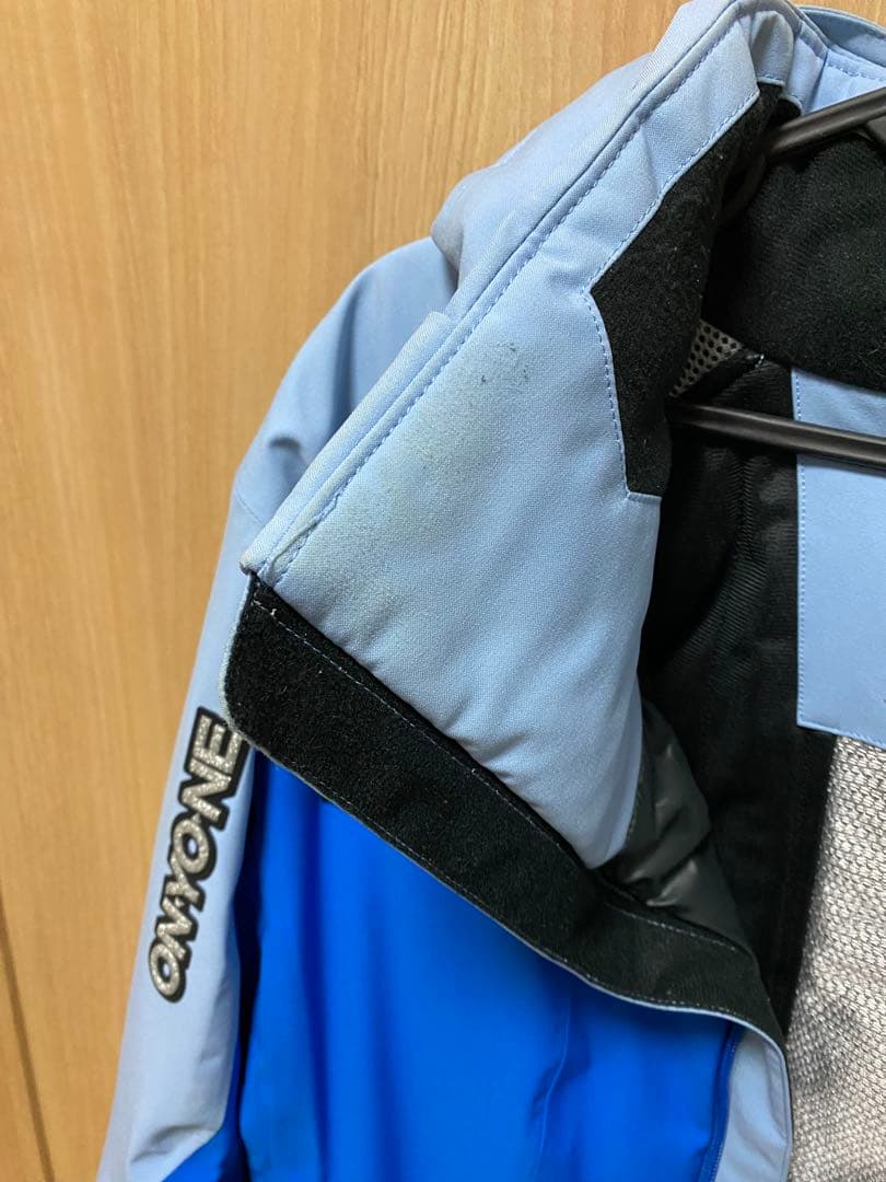 2023/2024 オンヨネ サロモンチームウエア　ジャケットSS パンツS