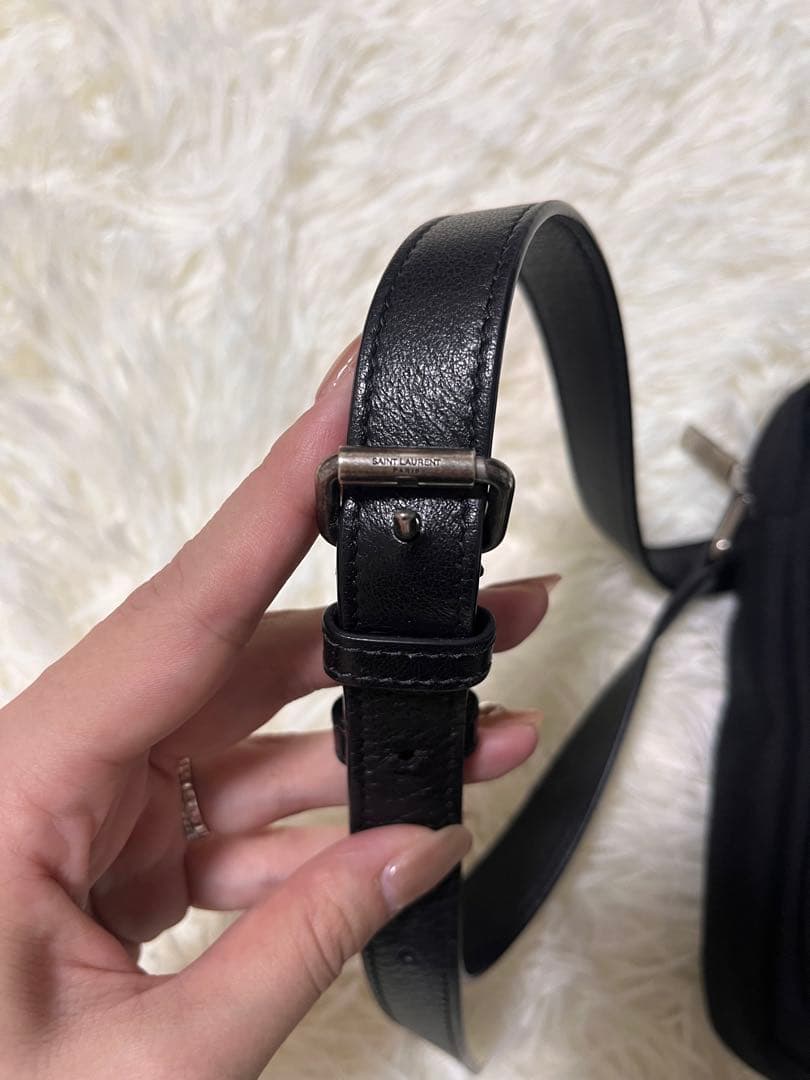 ショルダーバッグ　サンローラン