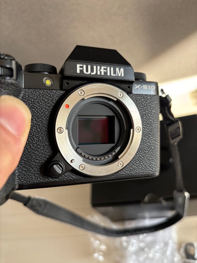 Fujifilm X-S10 ミラーレス一眼 本体