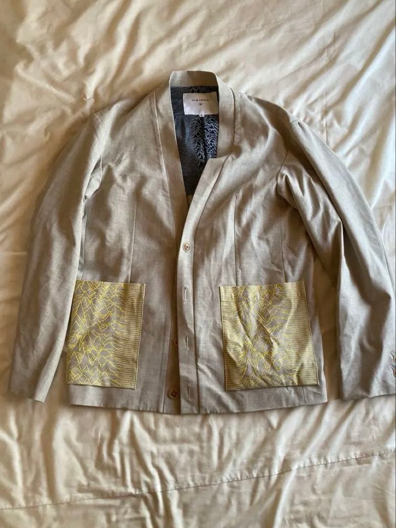 ベージュ ノーカラージャケットとパンツセット　new order
