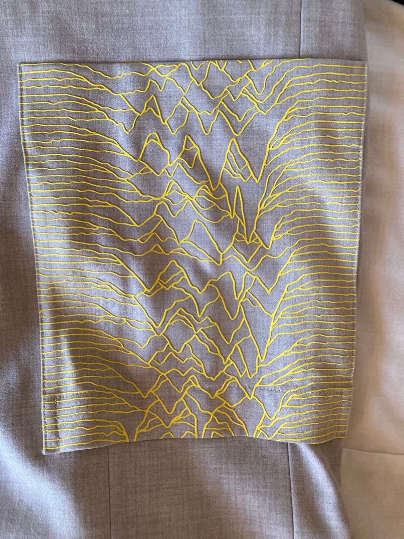 ベージュ ノーカラージャケットとパンツセット　new order