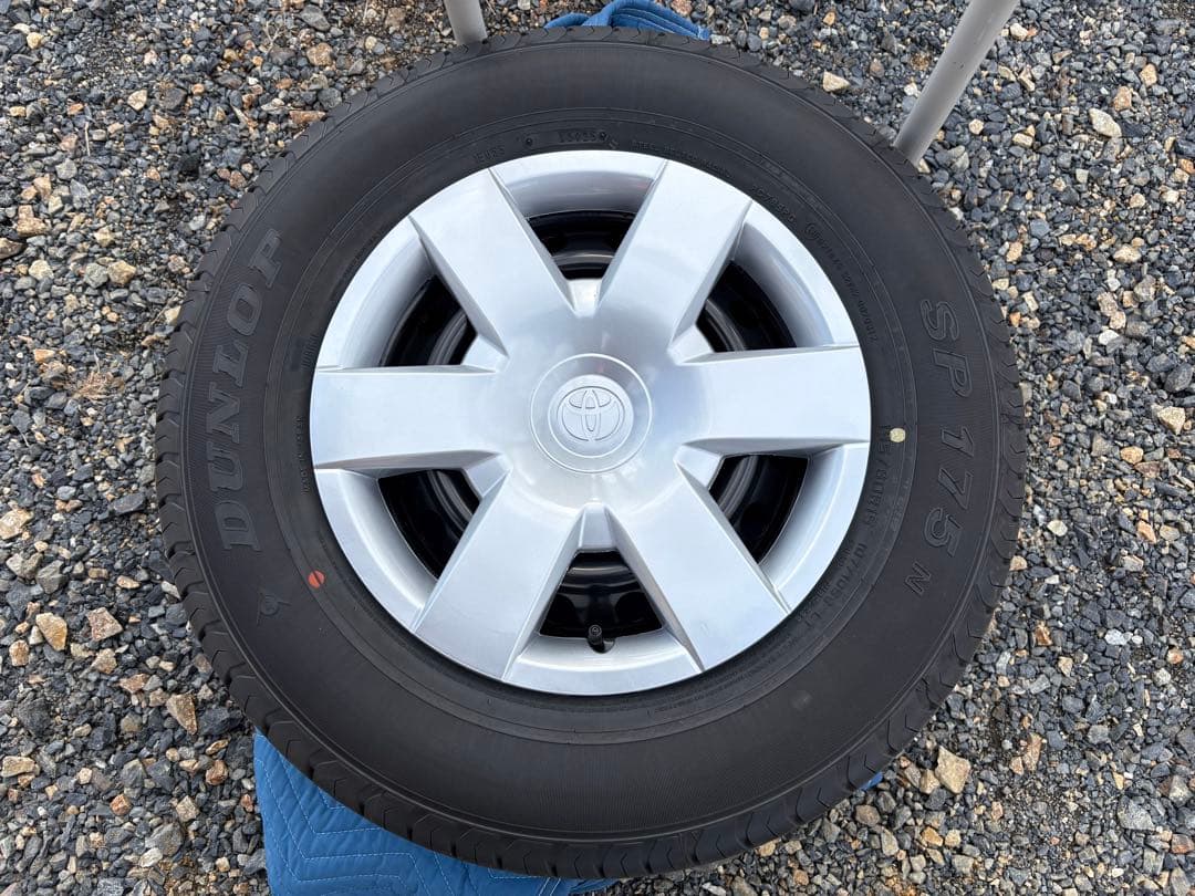 【新車外し】トヨタハイエース純正 15インチ ダンロップ SP175 4本