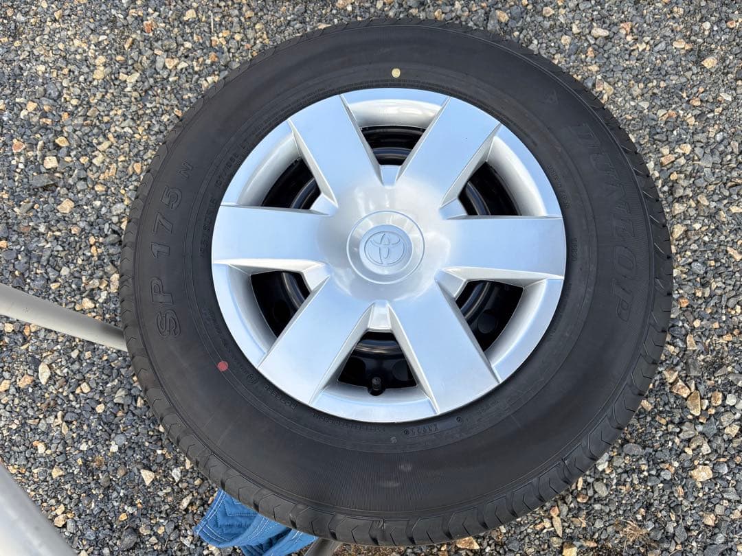 【新車外し】トヨタハイエース純正 15インチ ダンロップ SP175 4本