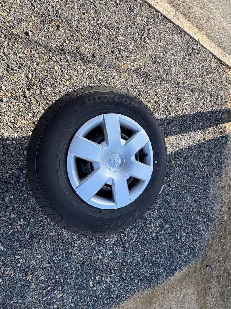 【新車外し】トヨタハイエース純正 15インチ ダンロップ SP175 4本