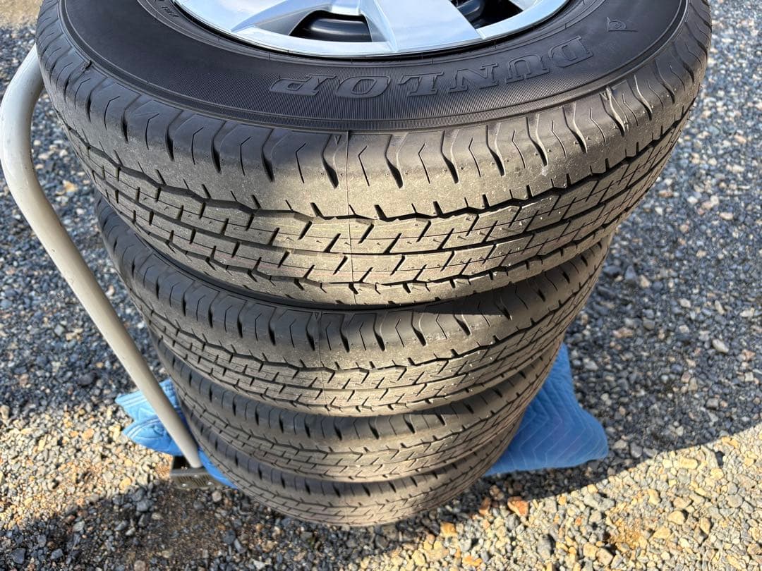 【新車外し】トヨタハイエース純正 15インチ ダンロップ SP175 4本