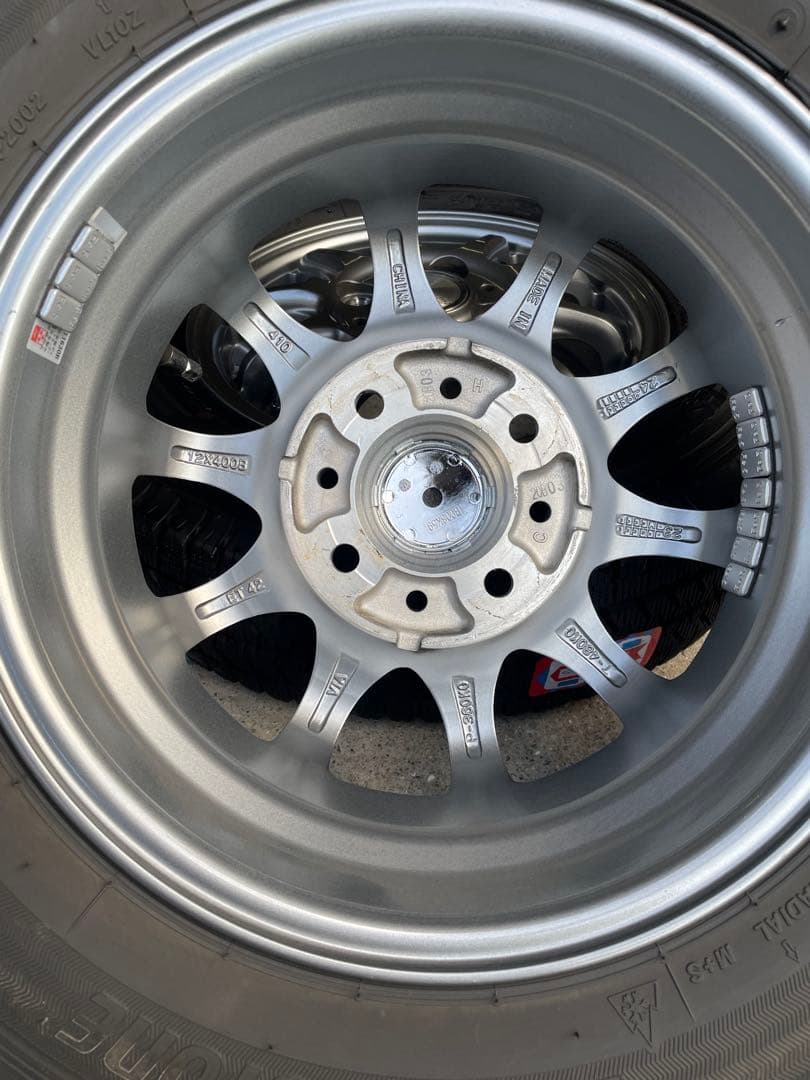 新品並　145/80R12 ブリヂストン　スタッドレス　軽トラ　軽バン　アルミ付