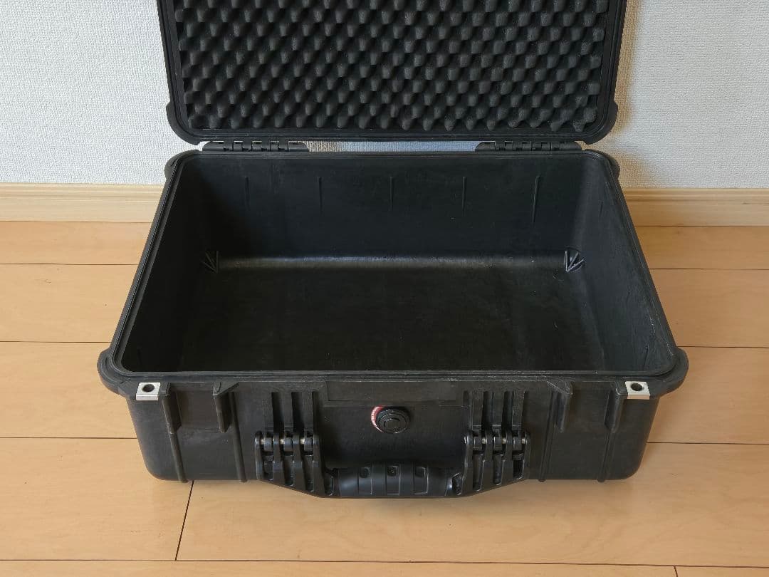 Pelican 1550 ケース 黒