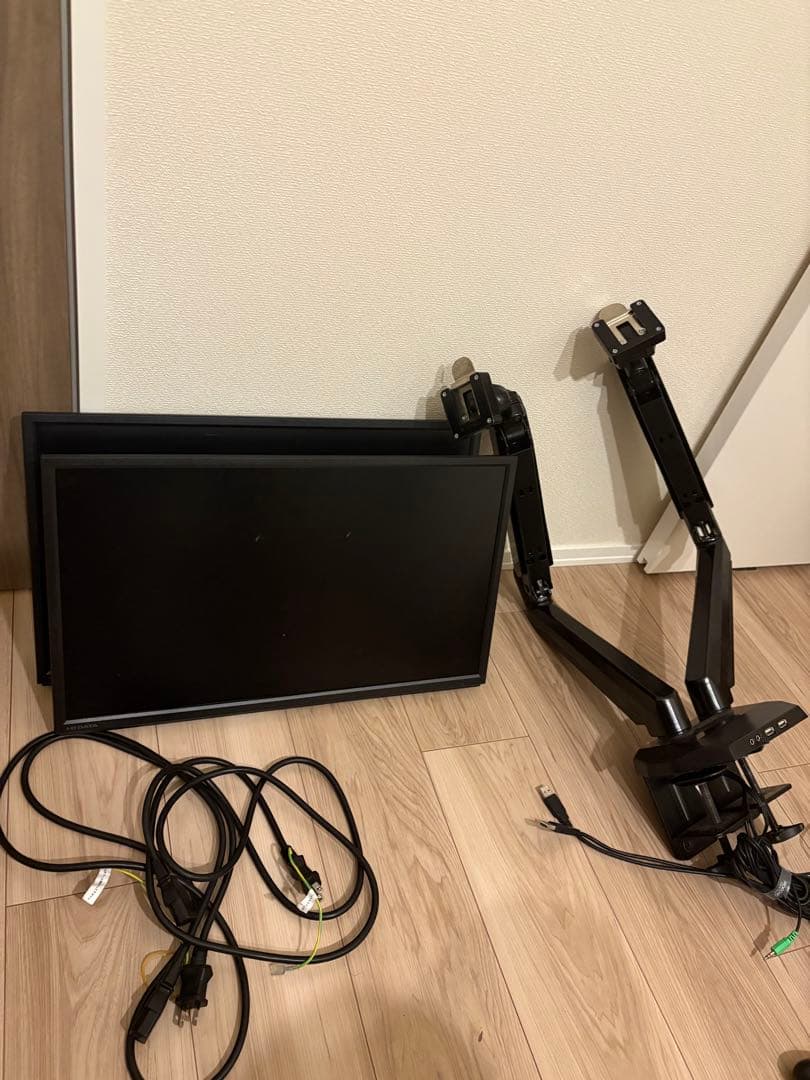 iodata モニター2枚、デュアルモニターアーム
