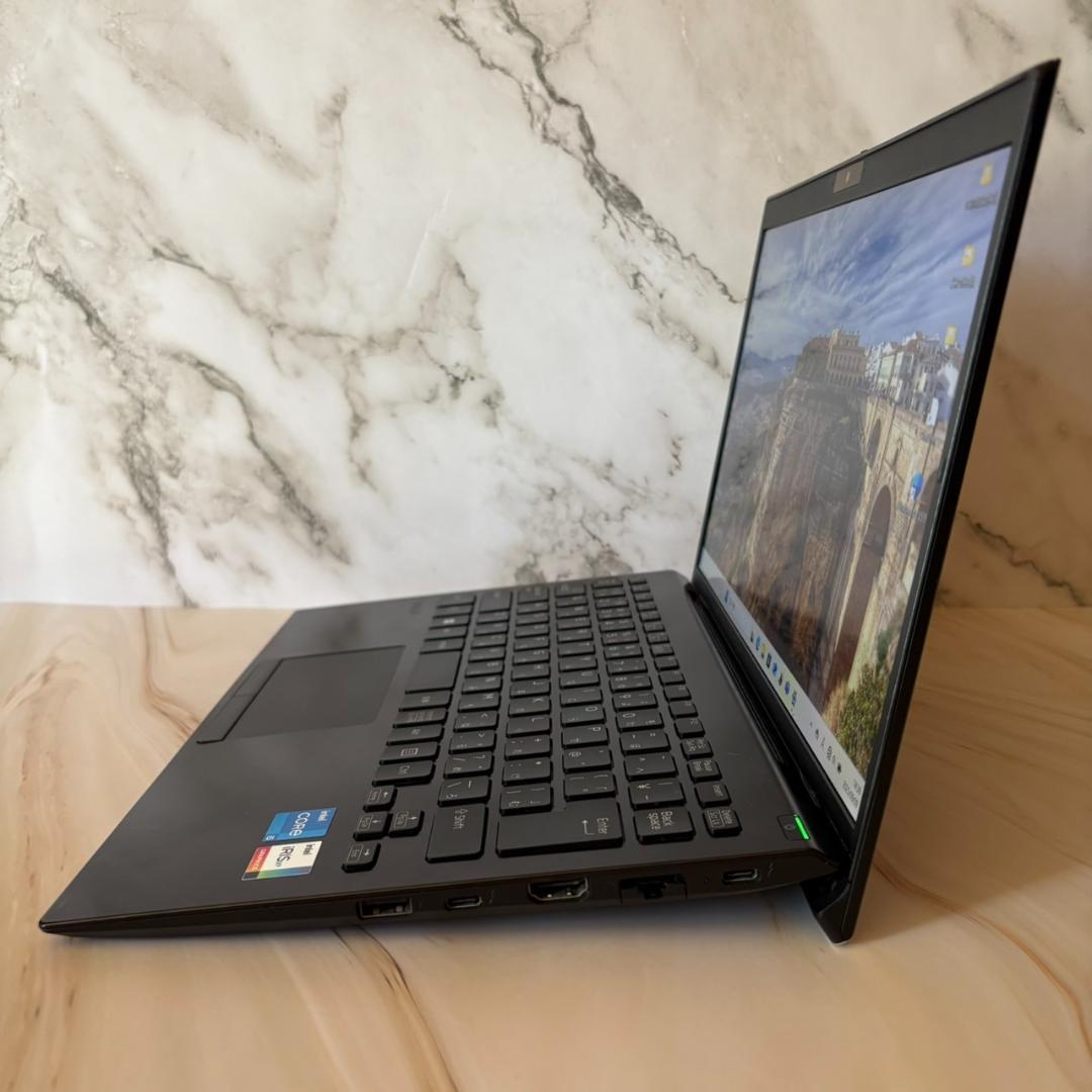 第12Corei5！SSD256GB！メモリ16GB！VAIO