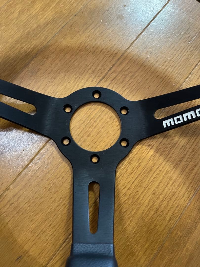 momo ステアリング Full Speed 328D ブラック フルスピード