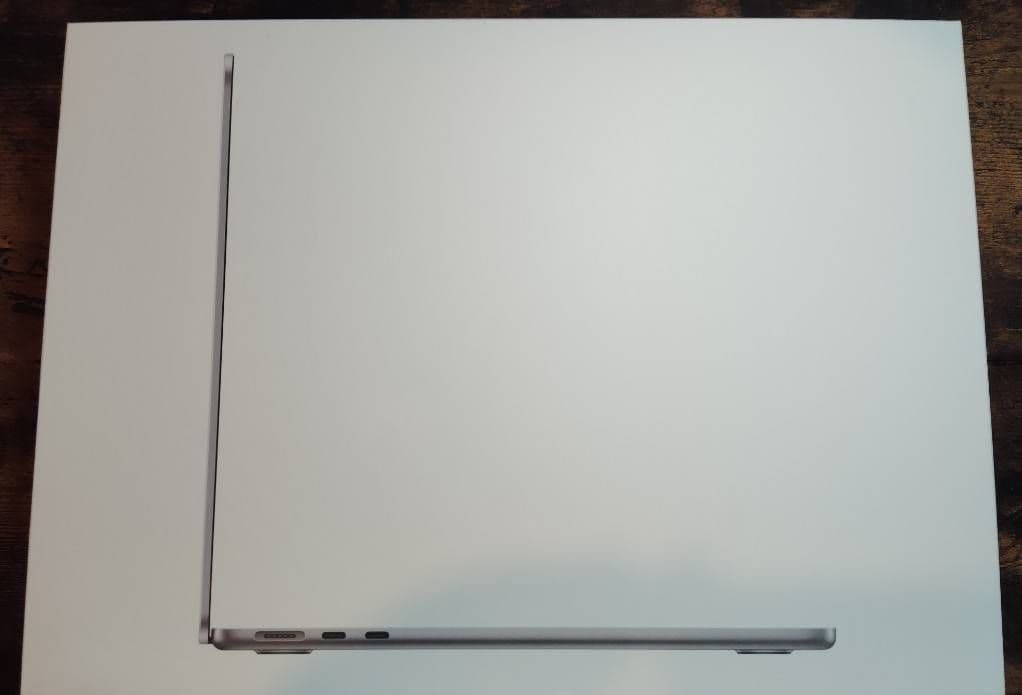 Mac Book Air M2 16GB メモリ/256GB SSD