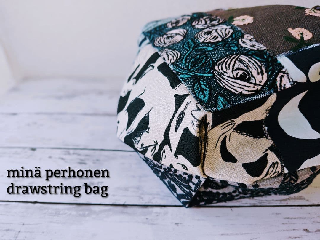 【再販ナシ】ミナペルホネン ドローストリングバッグ foresttile　巾着