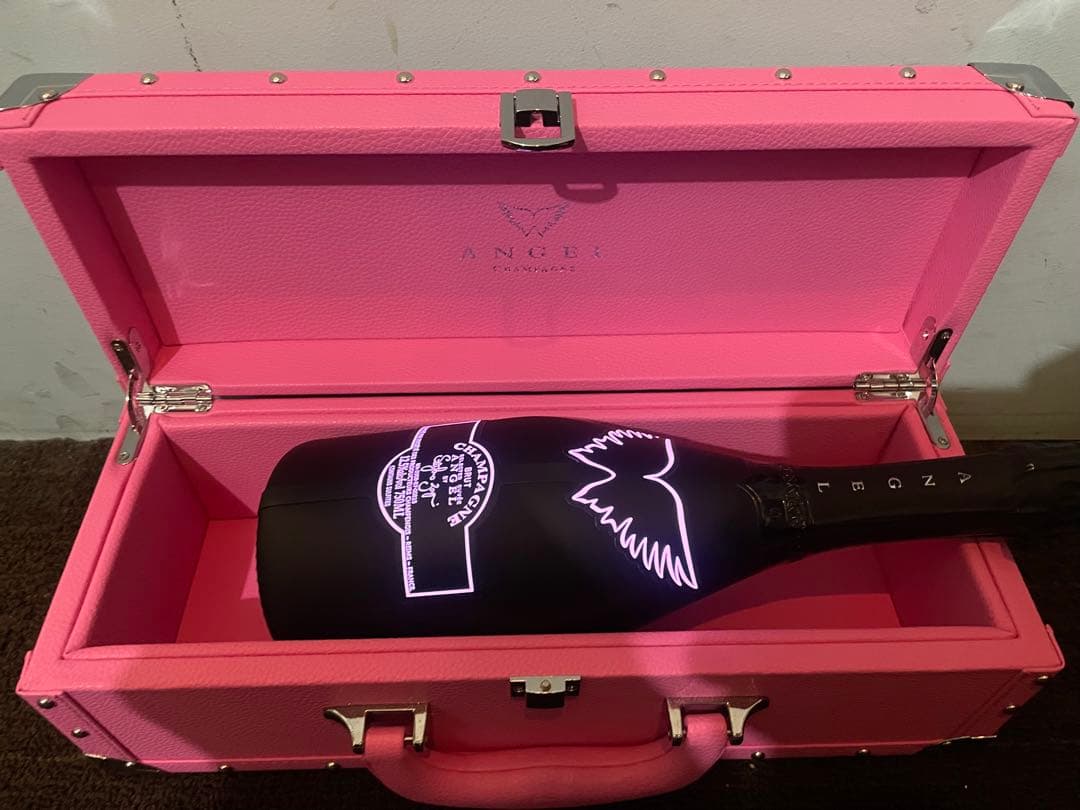 新品　エンジェル　ピンク　化粧箱付きAngel Champagne