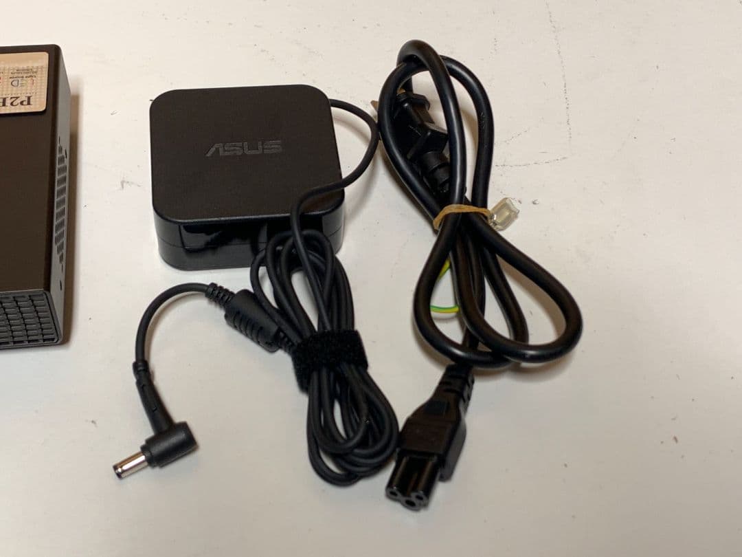 ASUS LED P2E プロジェクターリモコン付き ブラック