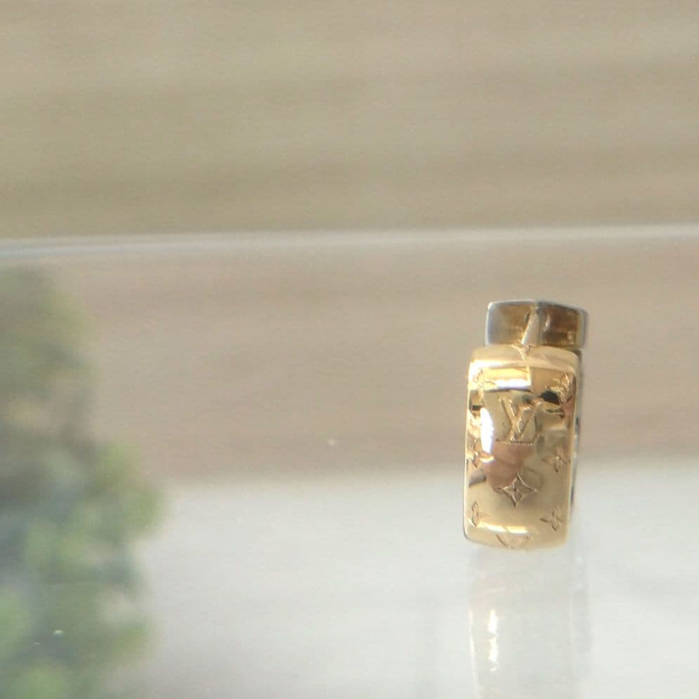 極美品LOUIS VUITTON ブックドレイユ ナノグラム フープピアス 片耳