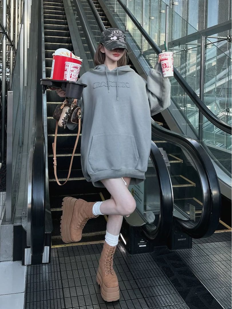 即日発送✨　ダーリッチ　スプレーレースアップフーディ　レッグウォーマー付き