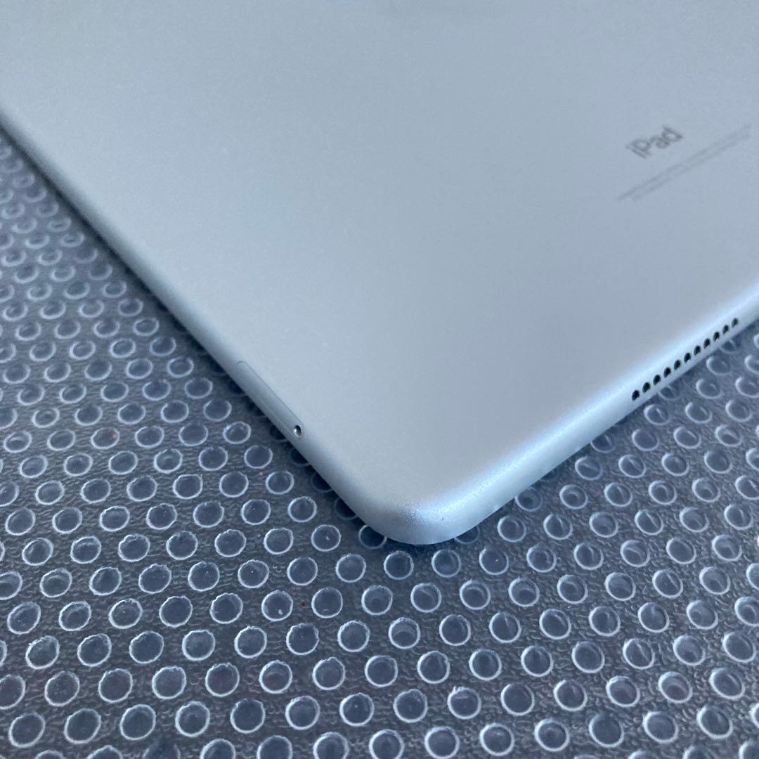 747【早い者勝ち】比較的美品☆iPadPro64GB10.5インチSIMフリー