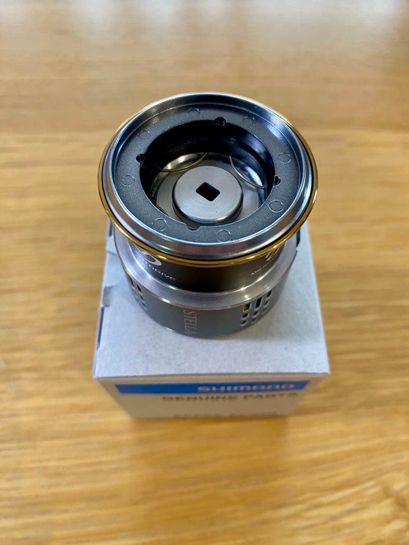 18ステラ　1000ssspg スプール【未使用品】