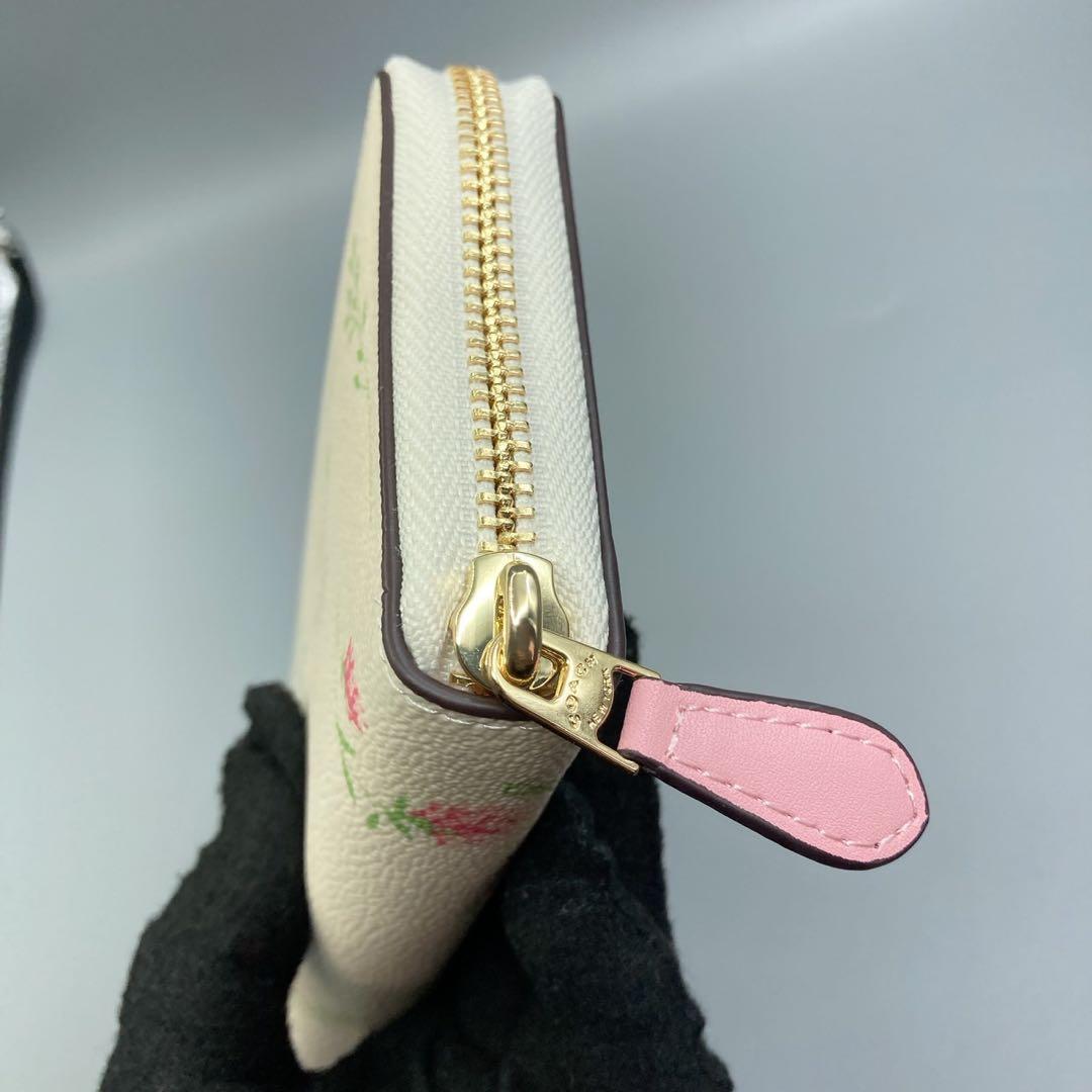 新品　未使用　箱付き　COACH コーチ 長財布 アコーディオンジップ 花柄