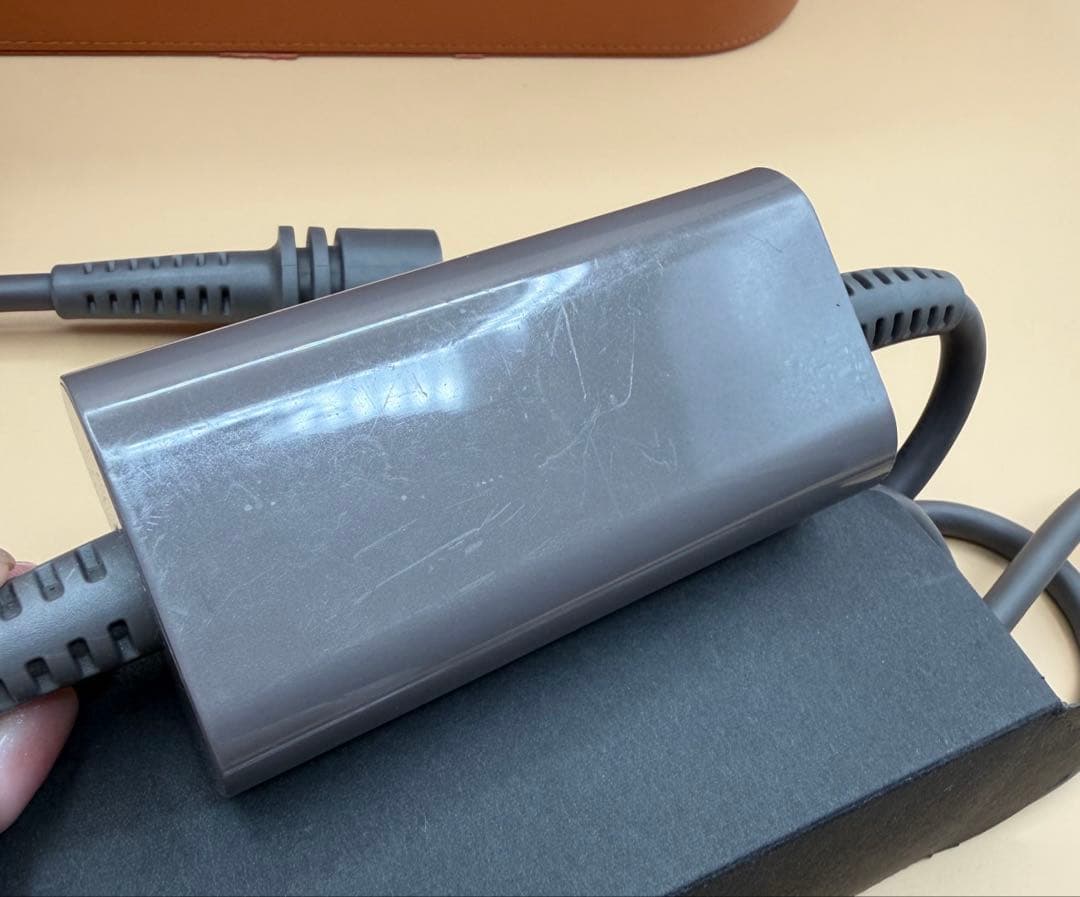 ダイソンエアラップ volume + shape