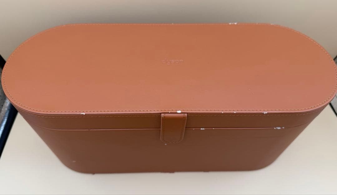 ダイソンエアラップ volume + shape