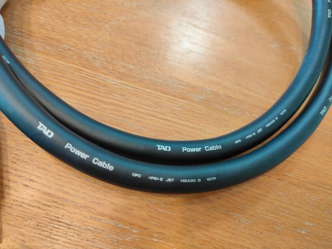 TAD社 TAD-PC0120電源ケーブル 1.8 m 使用感なしの中古美品