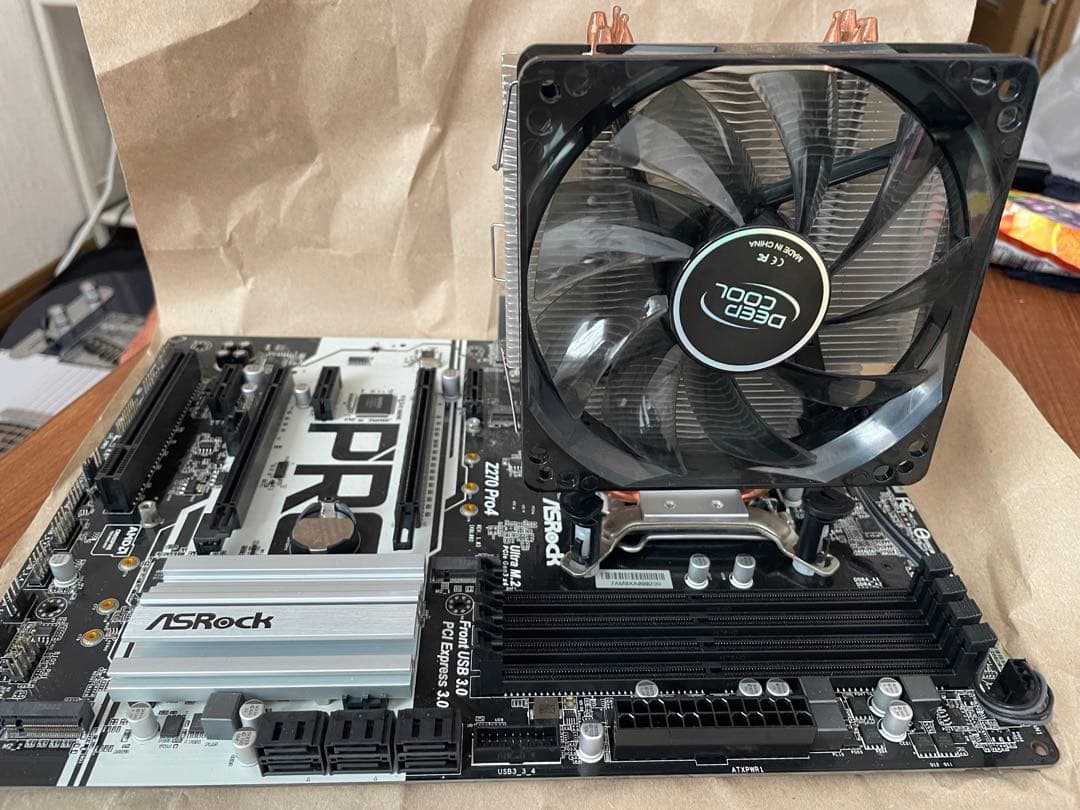 CPU intel core i7 7700K + ASRock Z270 Pro4