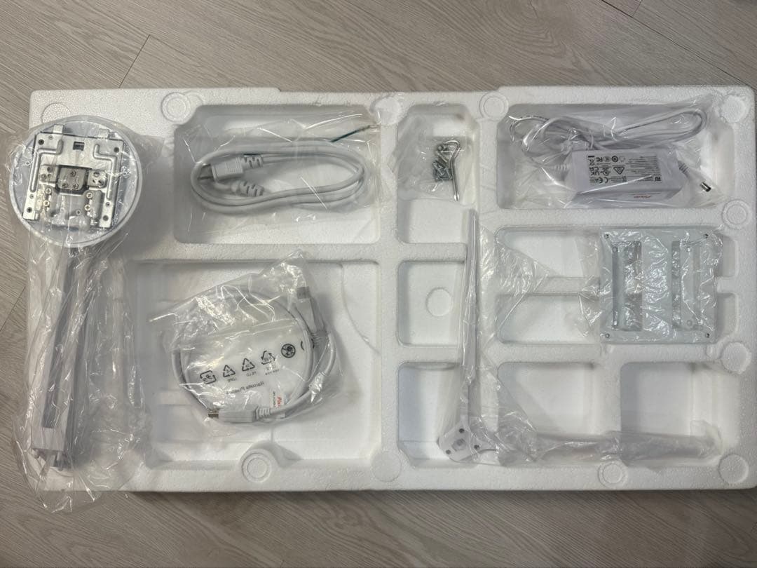 ぷ*.様 Pixio PX27U Wave white 4K 27インチ 160